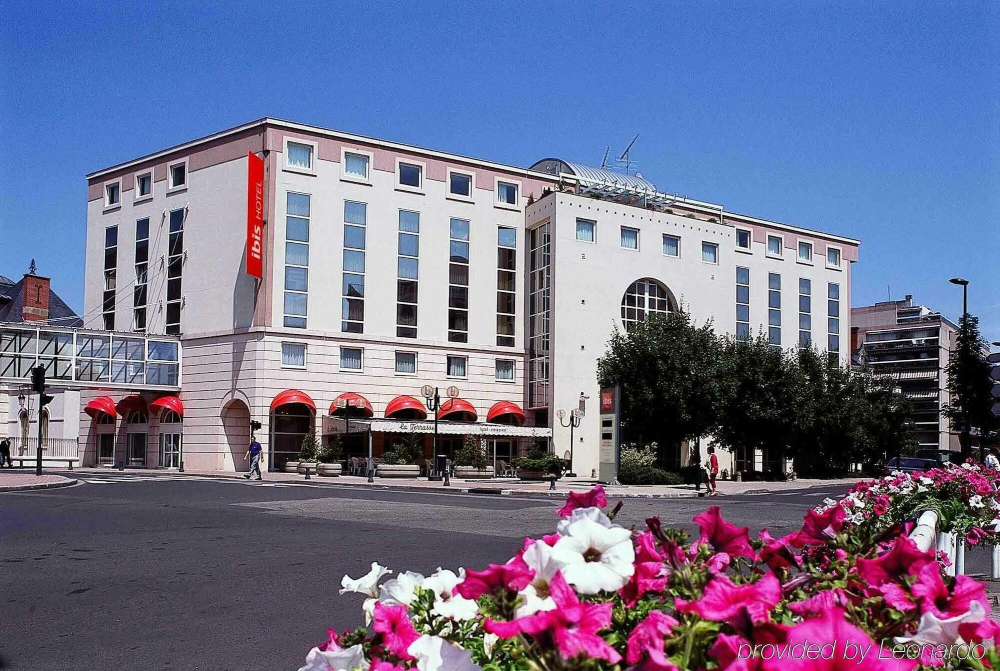 Ibis Vichy Hotel Buitenkant foto